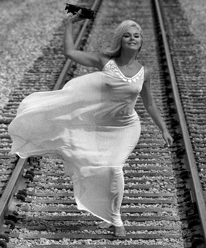 Elke sommer walking - walking, the